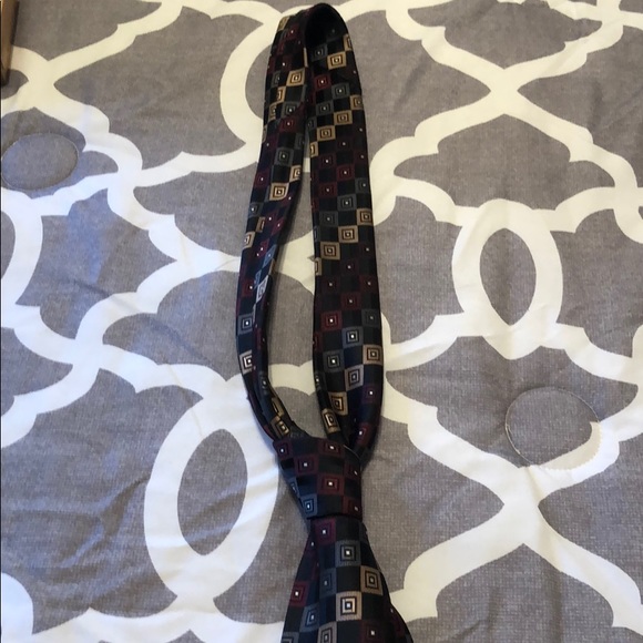 Tie - Picture 2 of 2
